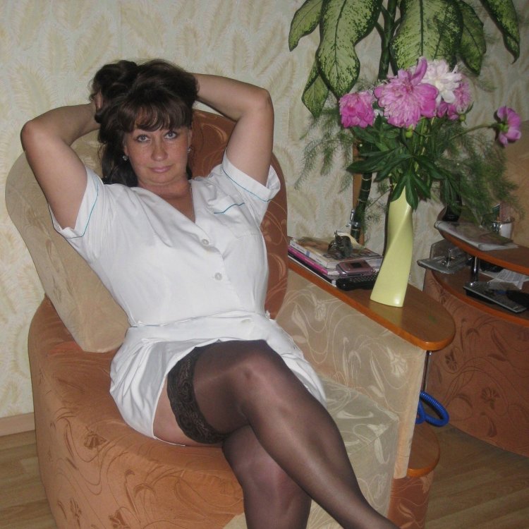 Женщины в возрасте в колготках