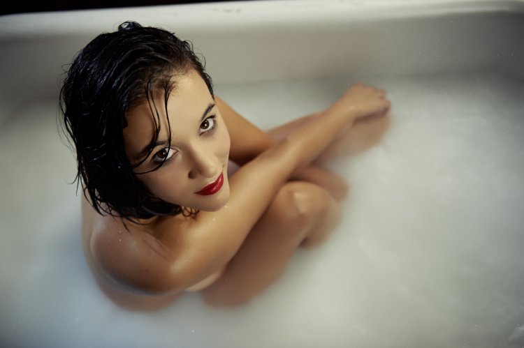 Женщина в ванной