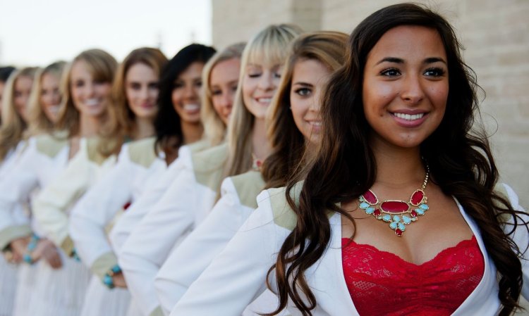 Болгарская девушка