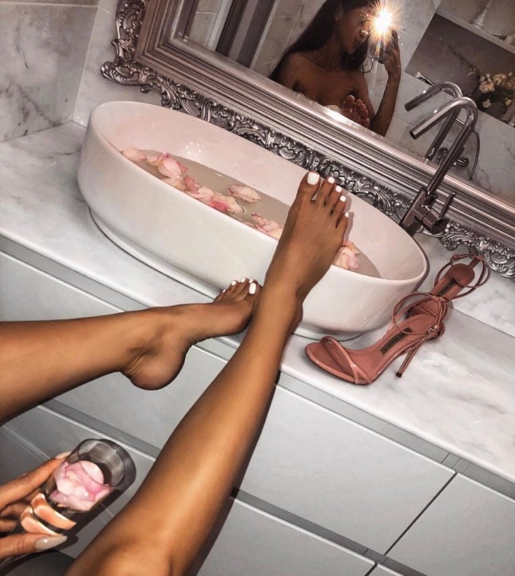 Кристина Свит LUXURYGIRL ступни