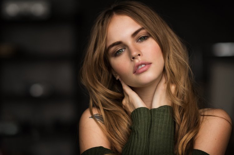 Эмма Щеглова модель лицо