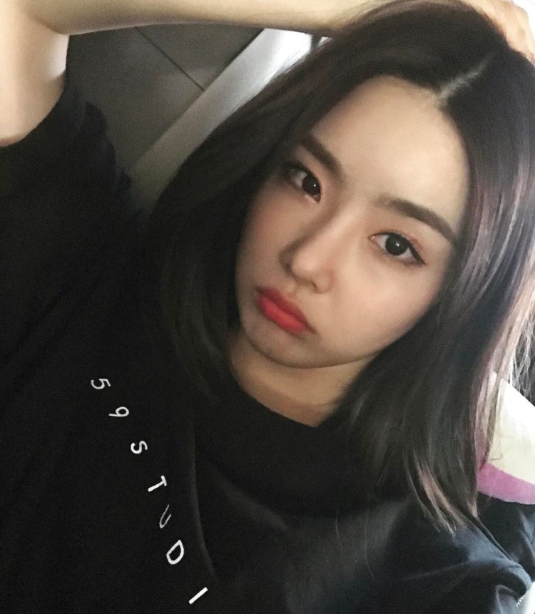 Девушки кореянки селфи