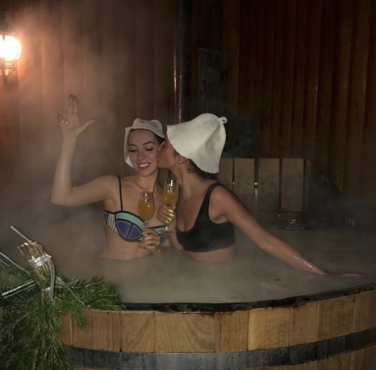 Бузова в бане на доме 2