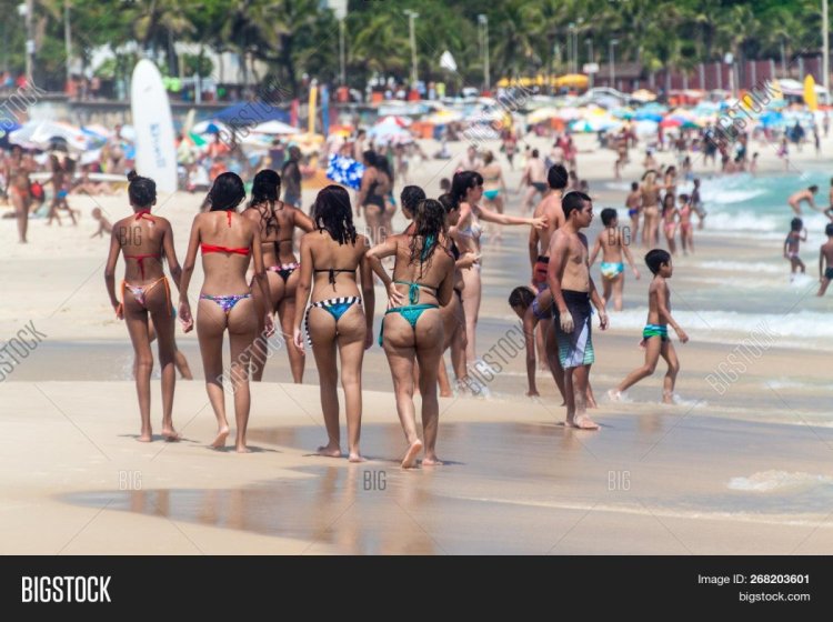 Пляж копакабана рио де жанейро девушки
