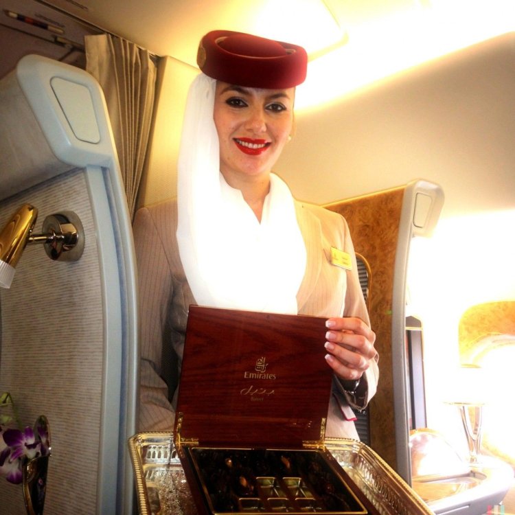Стюардессы Эйр Эмирейтс