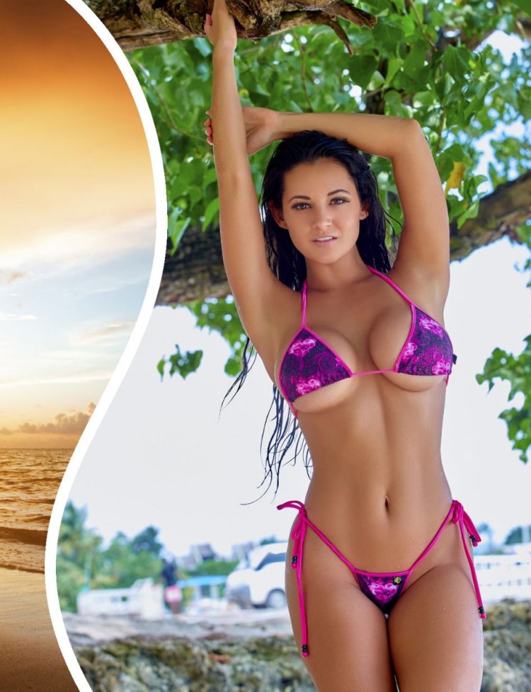 Pashence Marie в бикини