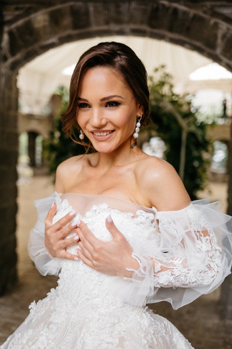 Яна Ромашкина ведущая