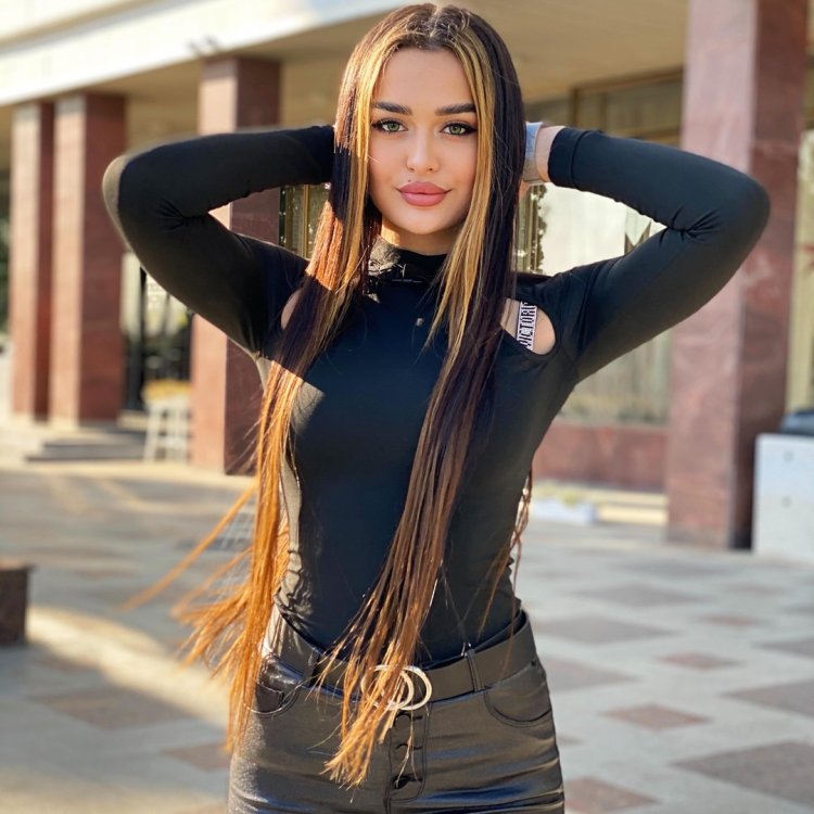 Акула блоггер Джамиля