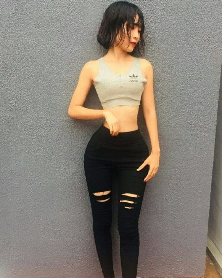 Су Наинг талия