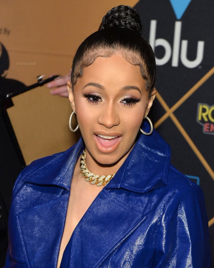 Американская певица карди би