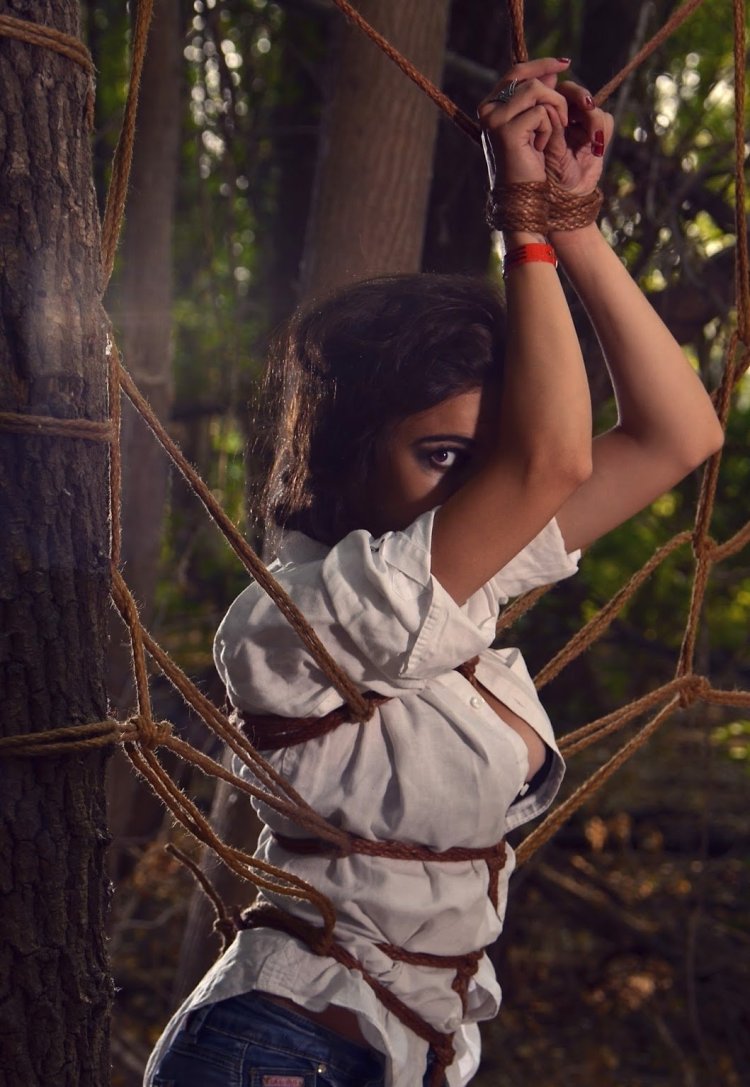 Регина Тодоренко шибари