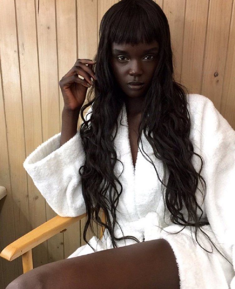Модель даки тот (Duckie thot) из Южного Судана hot