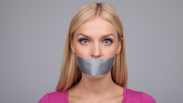 Пластырь на рот