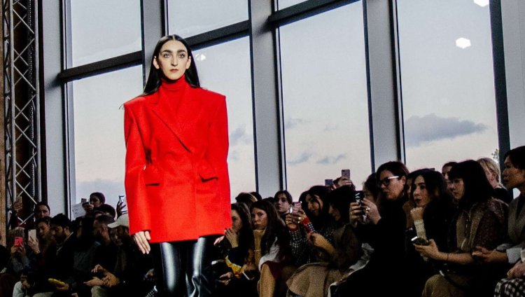 Модель Gucci Армине Арутюнян