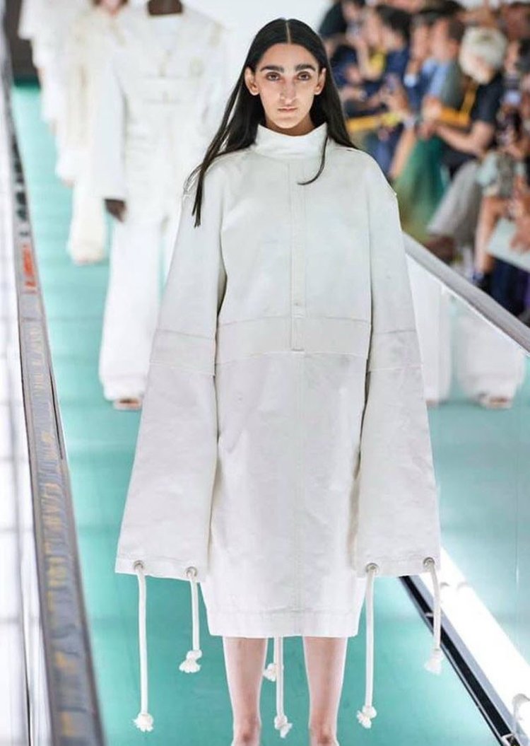 Арутюнян модель гуччи