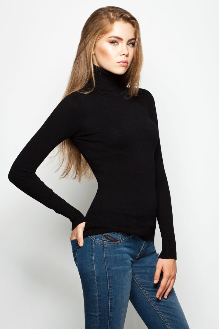 Обтягивающая водолазка женская