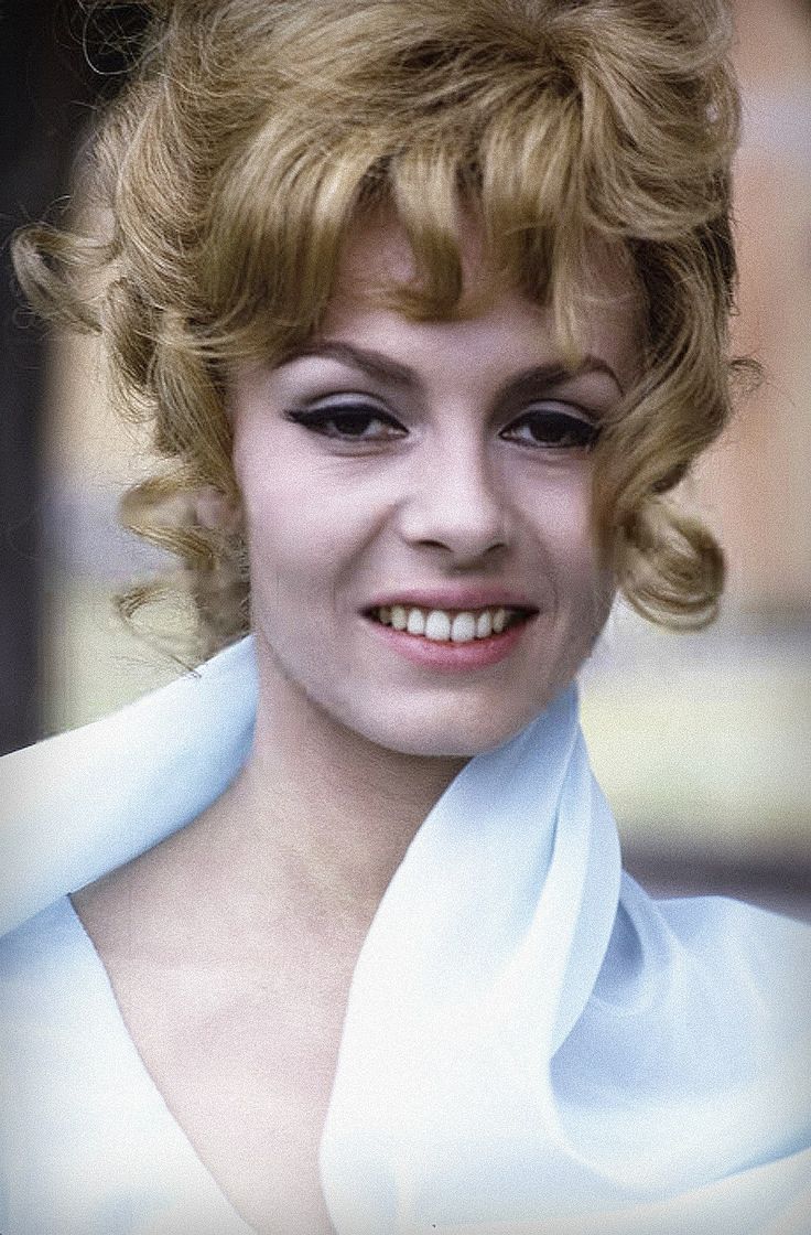 Анжелика актриса Мишель Мерсье