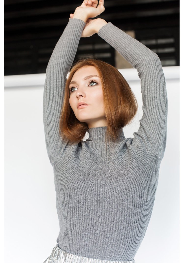 Джемпер с горлом