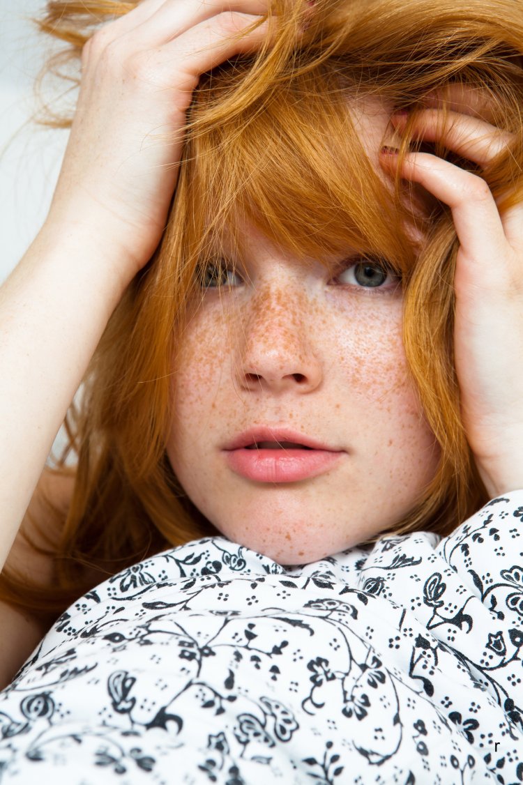 Миа Соллис 7670