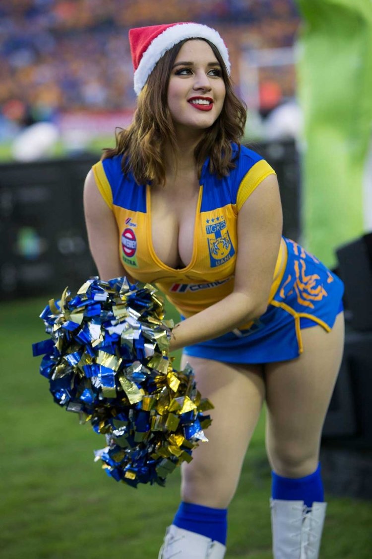 Черлидерша Саманта Лопес