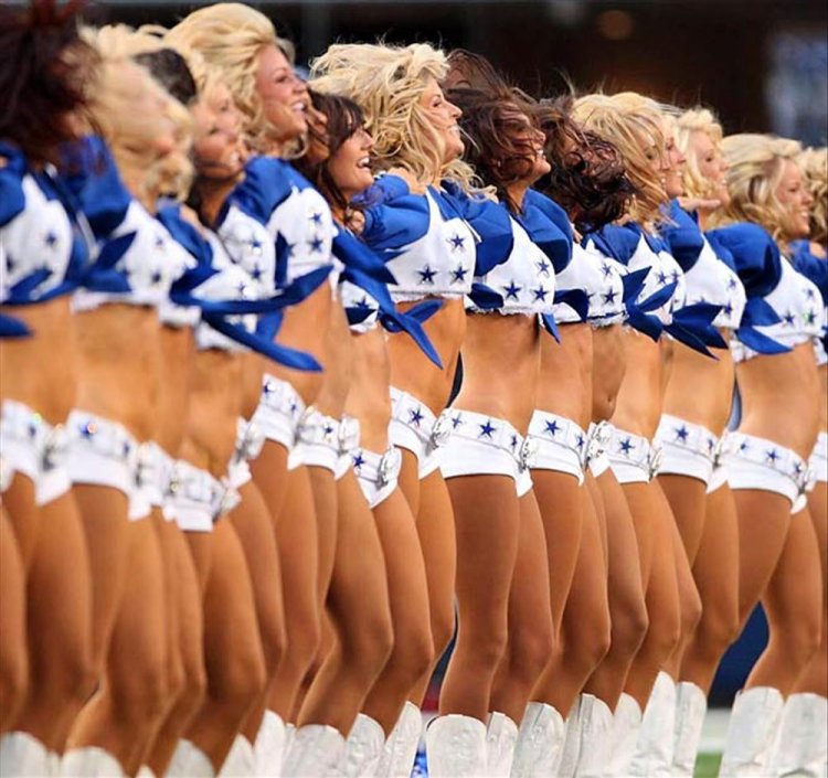 Dallas Cowboys cheerleaders