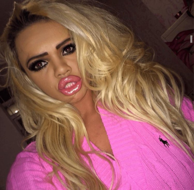 Эми Грегори мукла