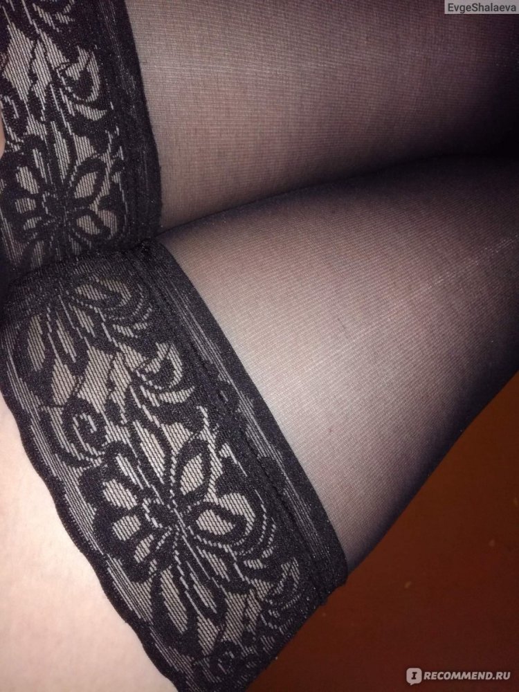 Полненькие ножки в чулочках