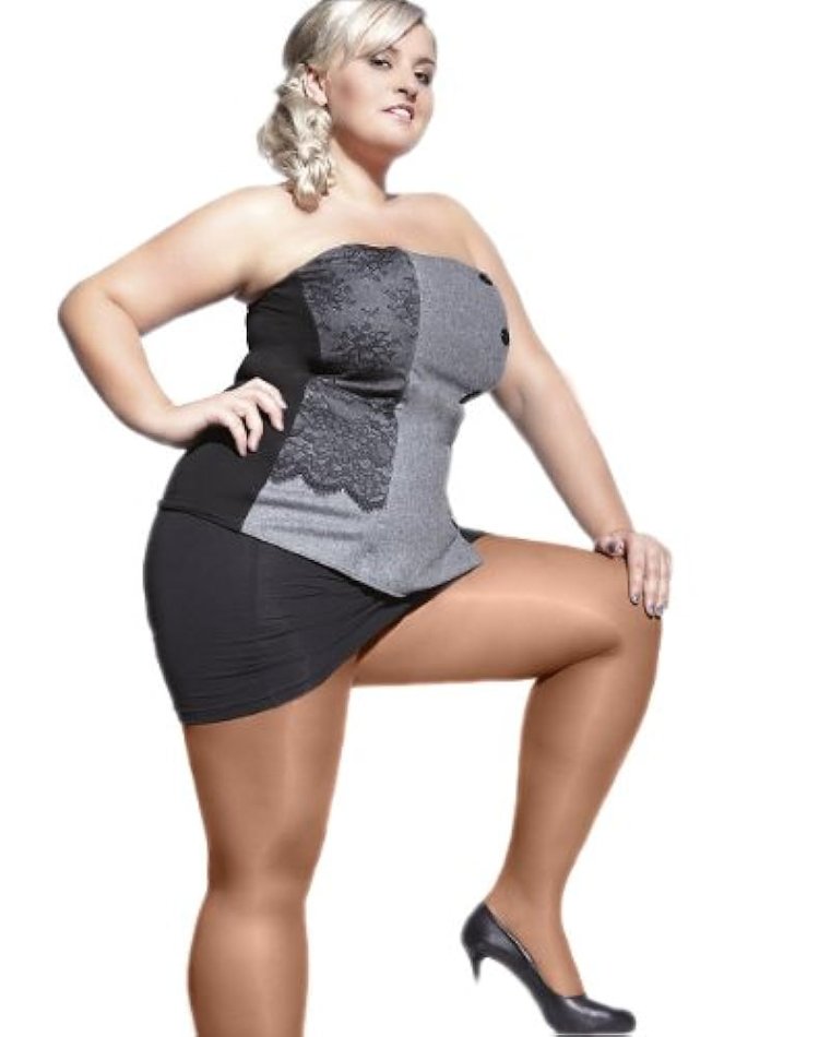 Полны женщины в калготка