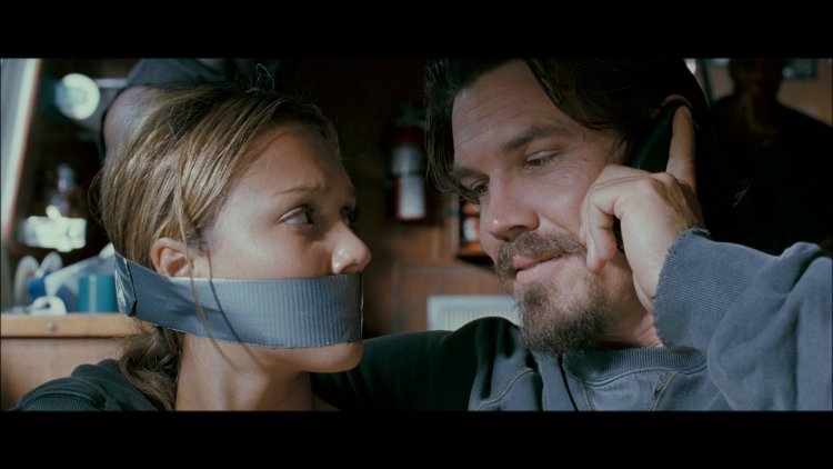 Джессика Альба gagged