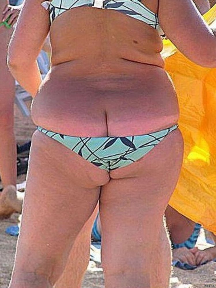 Толстые в бикини