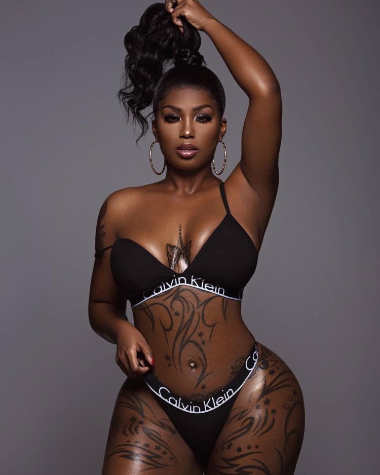 Эбони Дж Льюис