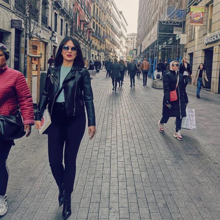 Девушки на улицах Мадрида