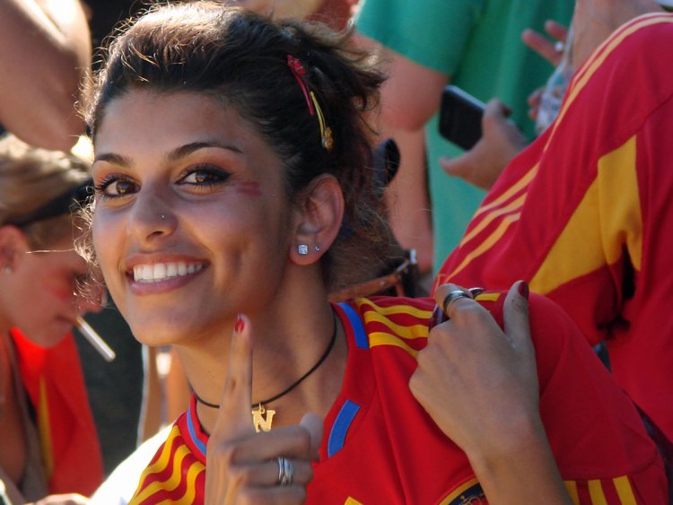 Испанцы народ