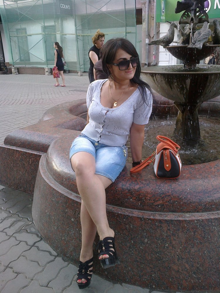 Азербайджанские девушки в Москве