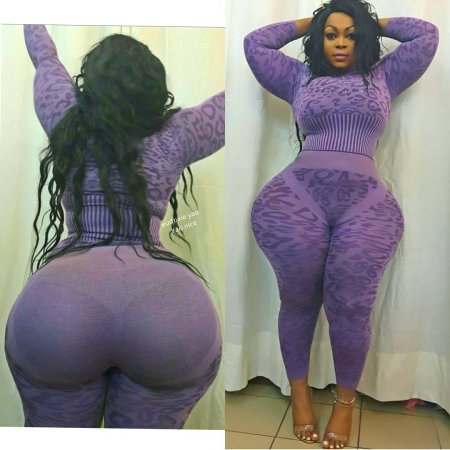 Арабка с большой задницей