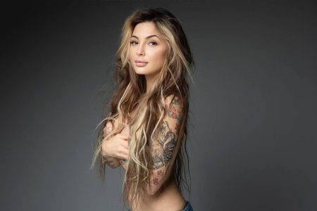 Яна Ясс тату