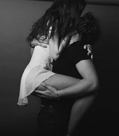 Красивые объятия