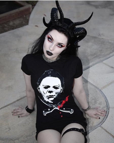 Сатаник гирл