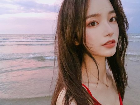 Кореянки Kim na Hee