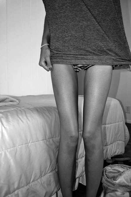 Худенькие стройные ножки