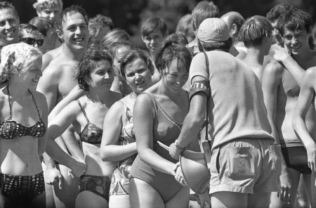 Советские женщины на пляже