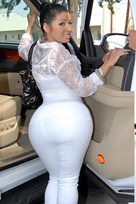 Биг асс Моника Сантьяго