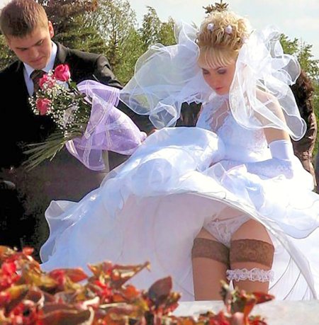 Задрал платье невесте