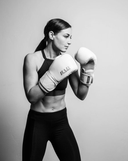 Камила Смогулецка боец