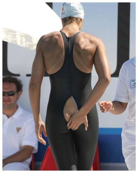 Казусы с одеждой у спортсменок