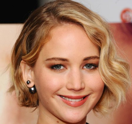 Дженнифер Лоуренс рыжая