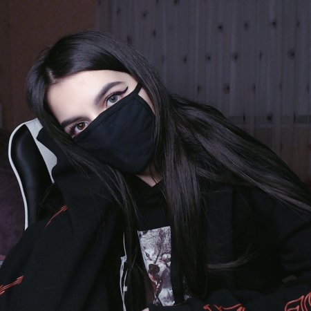 Амина тендерлибае в маске