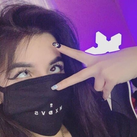 Амина тендерлибае и стримеры