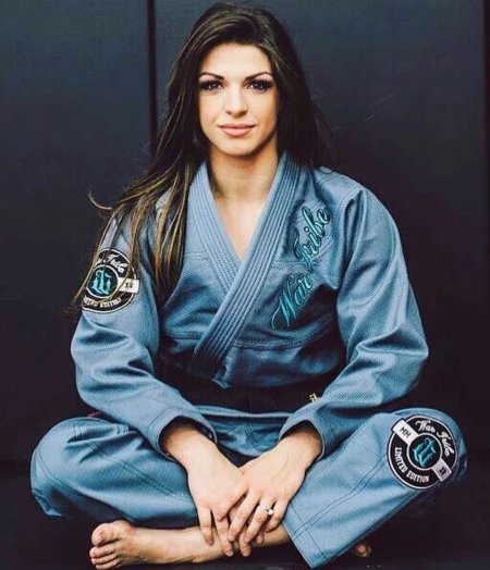 Гульжан Накипова бразильское джиу-джитсу