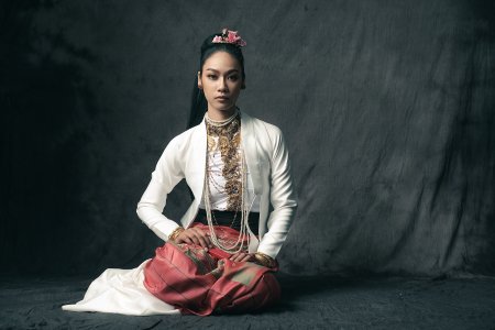 Мьянма национальный костюм